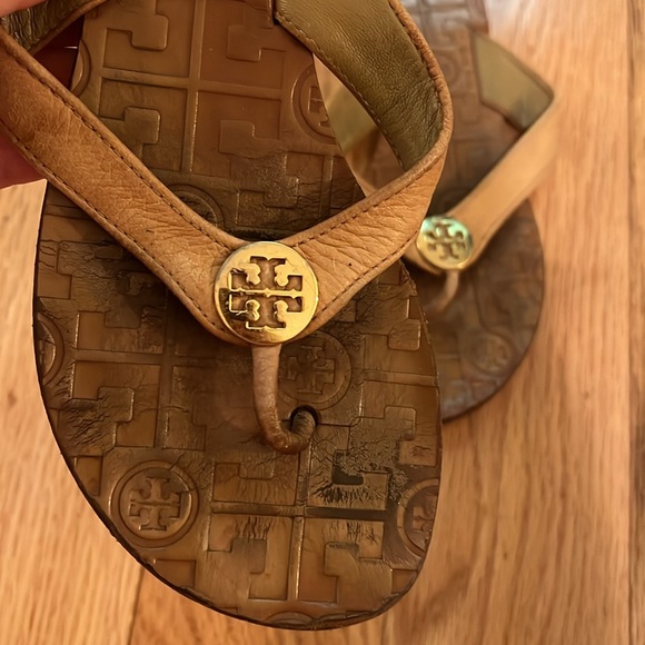 Tory Burch Thora Sandals - Picture 3 of 8